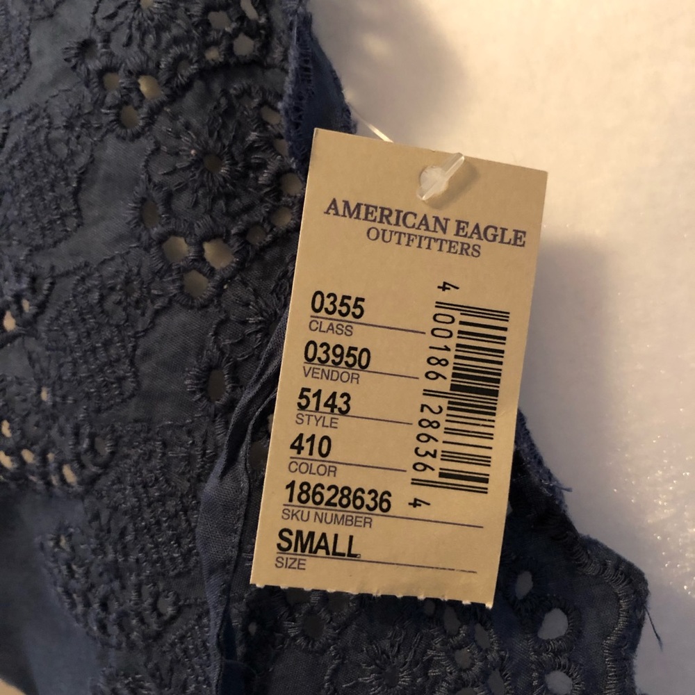American Eagle V-Neck Eyelet Top - Picture 5 of 6